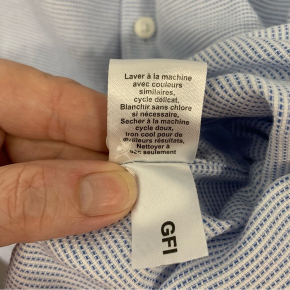 James Campbell blue and white collared short sleeve button down. Size L - Picture 9 of 9